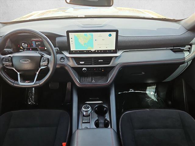 Used 2025 Ford Explorer ST AWD/4WD image 18