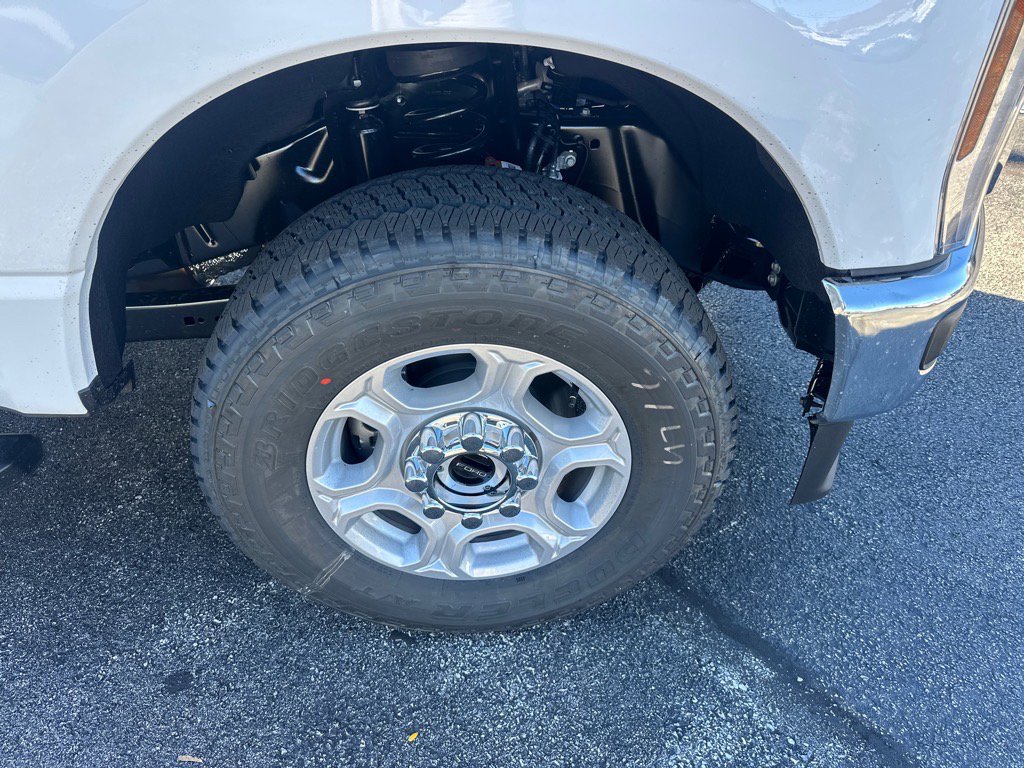 New 2026 Ford F250 XLT w/ XLT Premium Package image 4