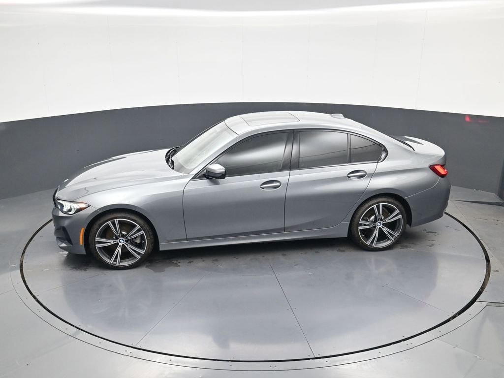 Used 2023 BMW 330i xDrive Sedan w/ Premium Package image 28