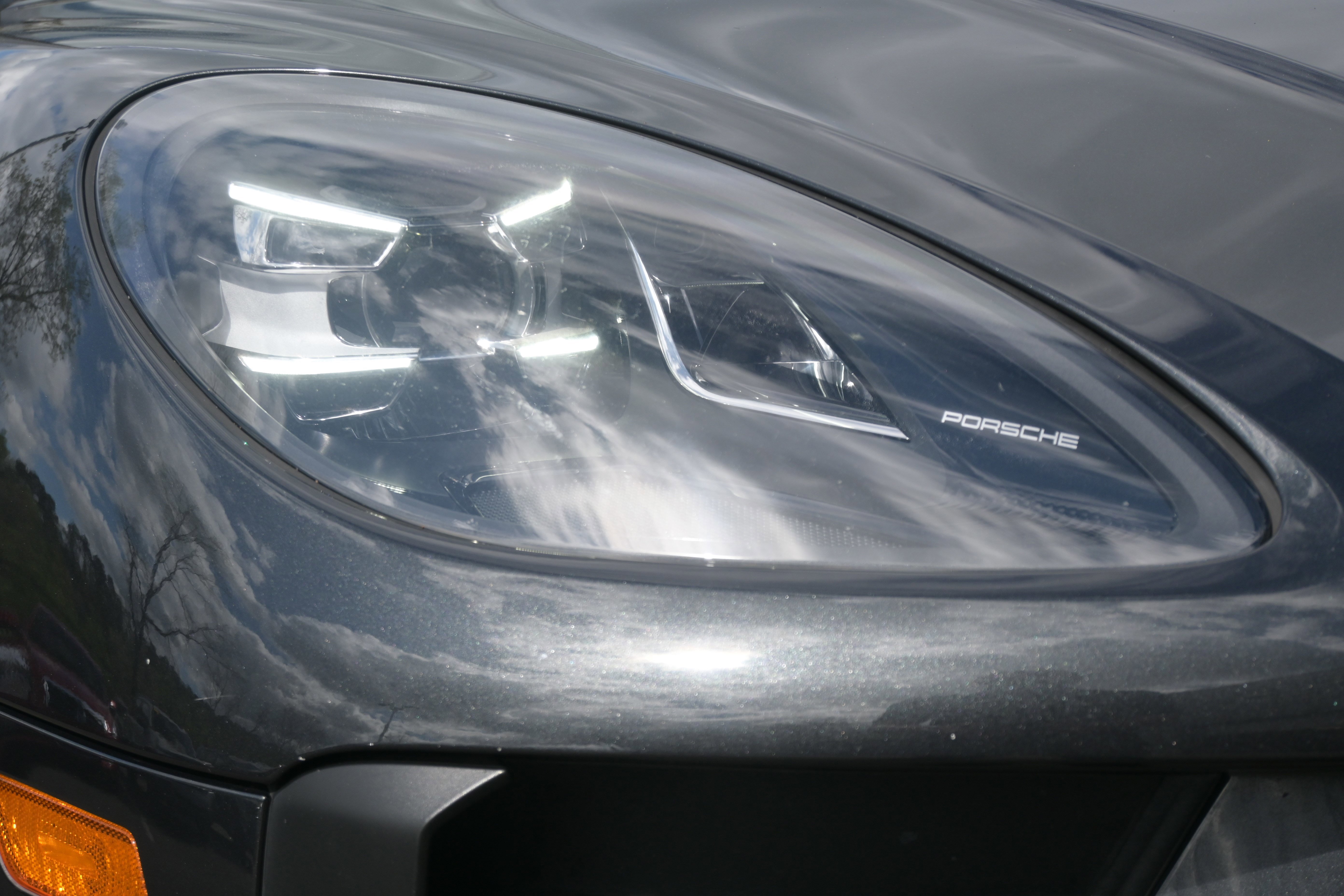 Used 2021 Porsche Macan AWD/4WD image 11