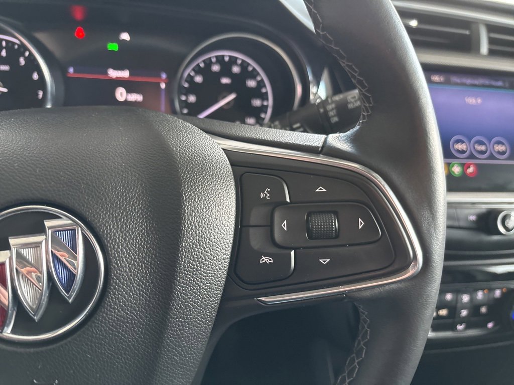 Used 2020 Buick Encore GX Essence image 16