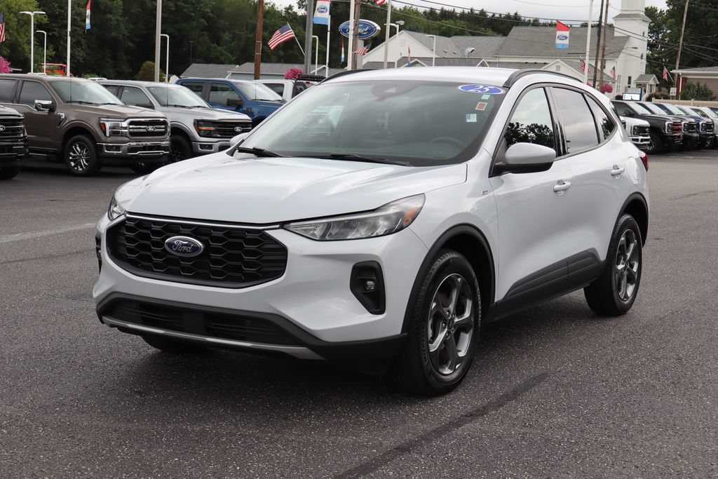 Used 2025 Ford Escape ST-Line Select AWD/4WD image 15