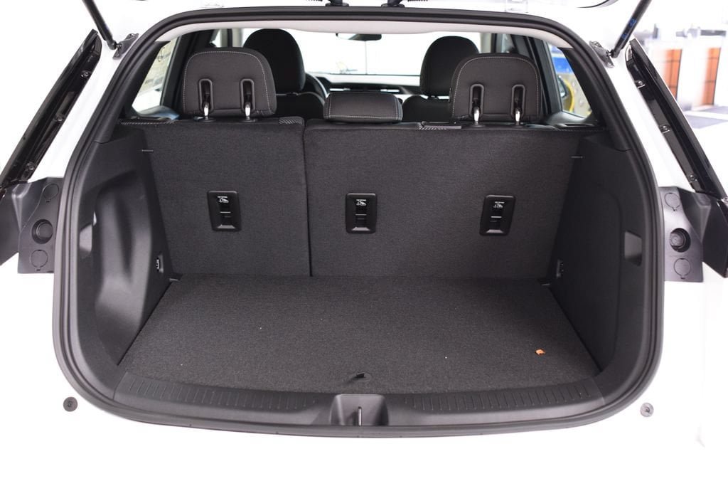 New 2027 Chevrolet Bolt LT FWD image 22