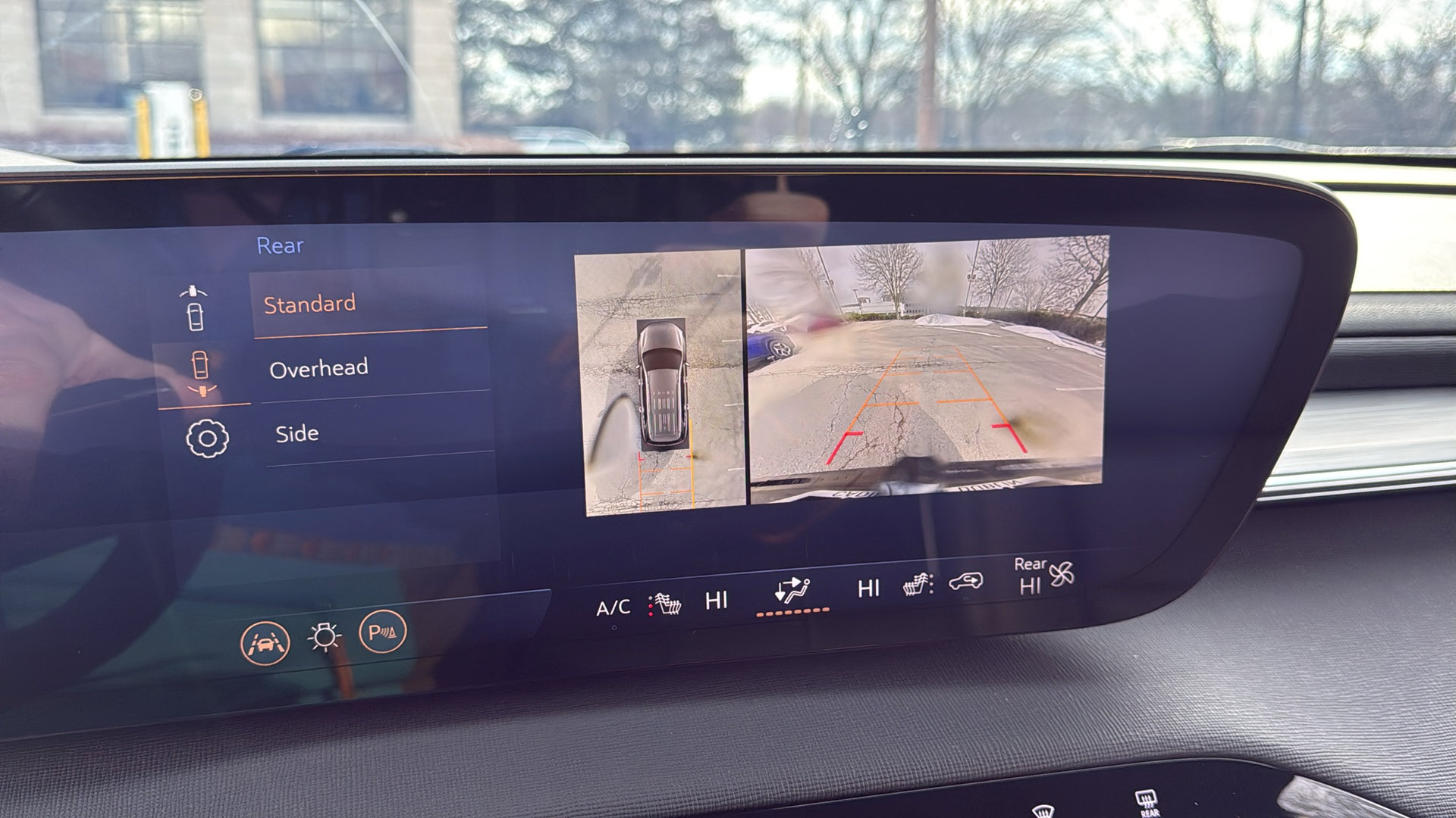 Used 2025 Buick Enclave Preferred image 21