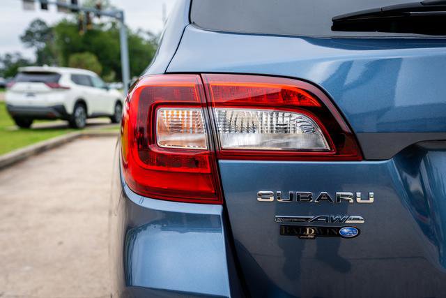 Used 2016 Subaru Outback 2.5i Limited AWD/4WD image 16