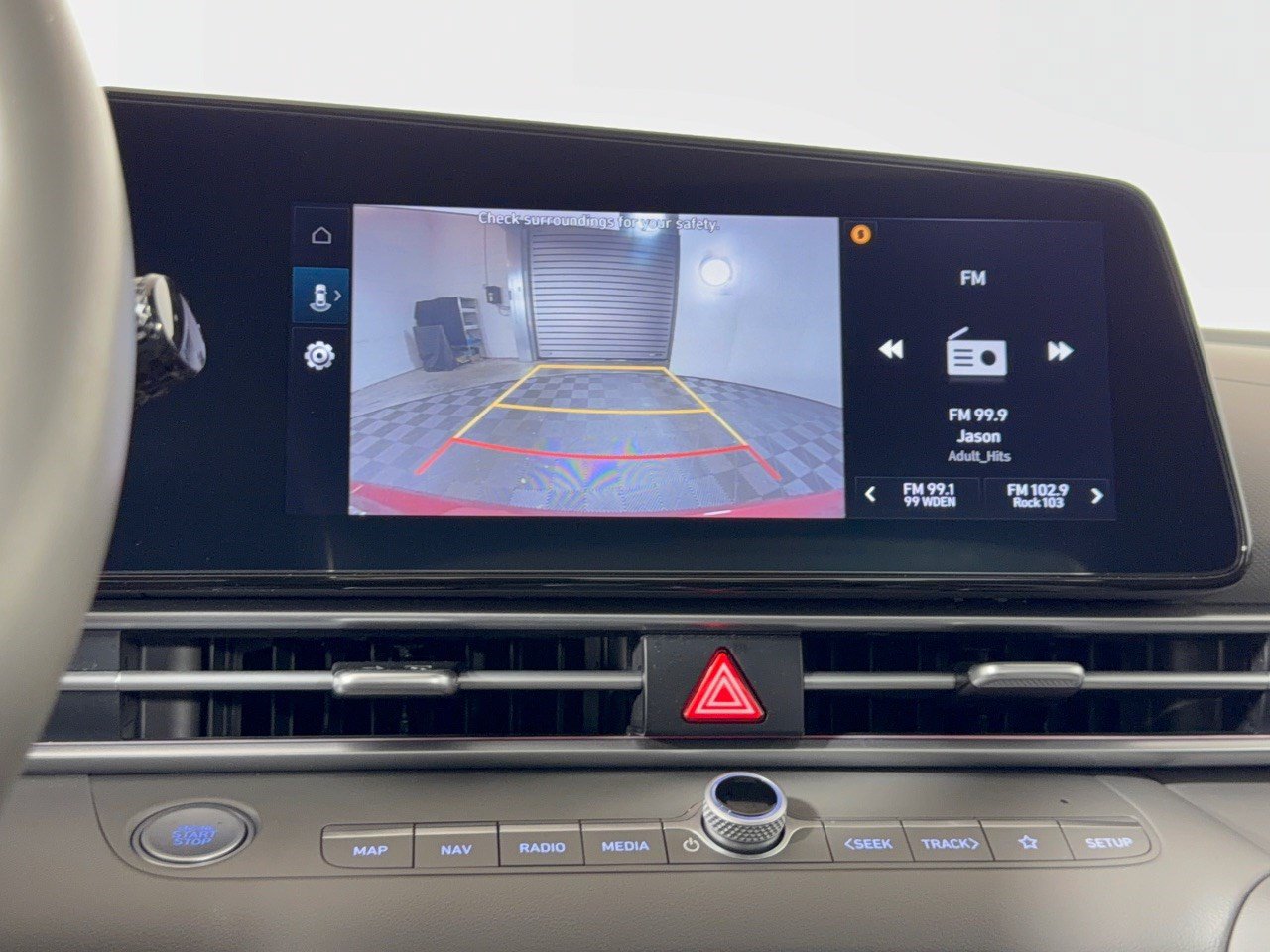 Used 2025 Hyundai Elantra SEL FWD image 24