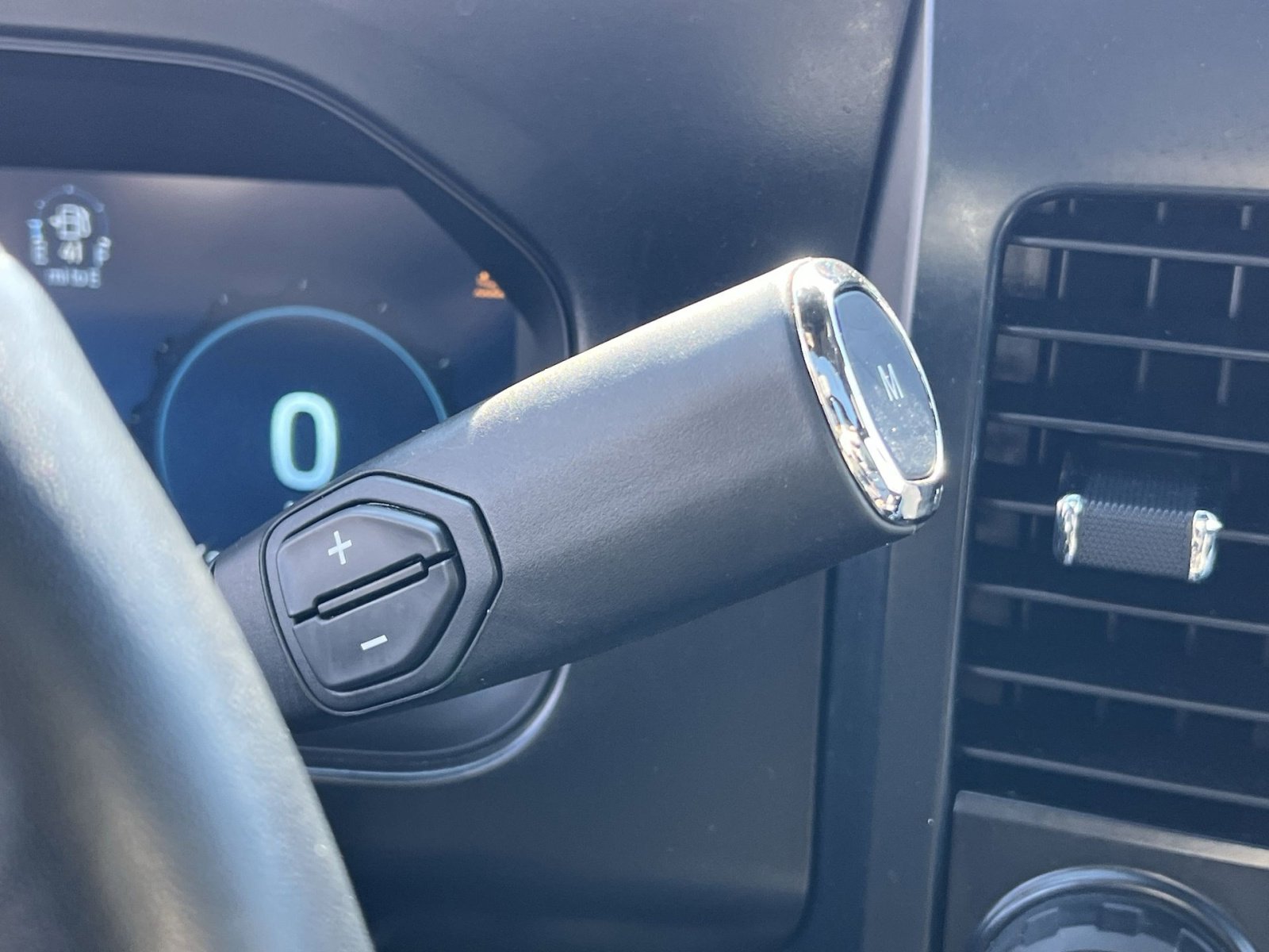 Used 2024 Ford F450 Platinum w/ FX4 Off-Road Package AWD/4WD image 22