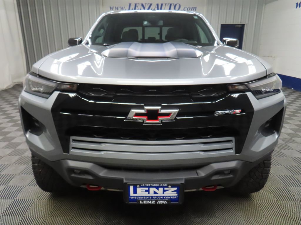Used 2026 Chevrolet Colorado ZR2 w/ Technology Package AWD/4WD image 50