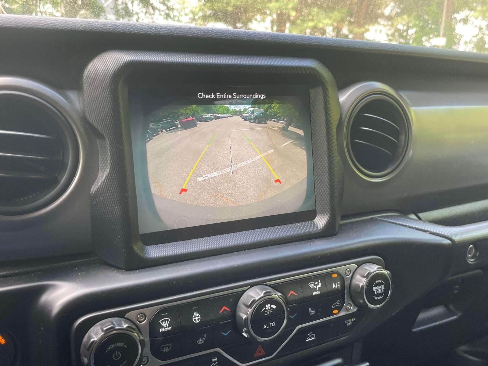 Used 2022 Jeep Wrangler Unlimited Sport w/ Sun And Sound Package AWD/4WD image 27