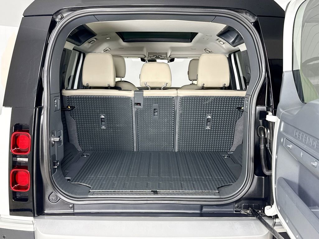 Used 2020 Land Rover Defender 110 S AWD/4WD image 23