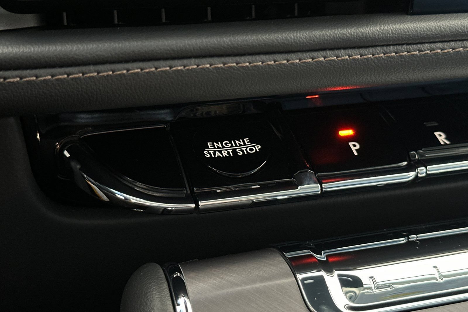 Used 2026 Lincoln Aviator 2WD image 23