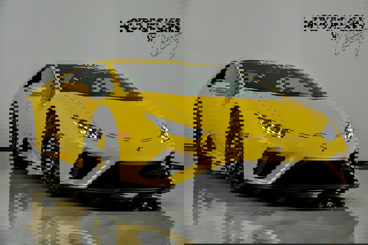 Used 2021 Lamborghini Huracan EVO image 1