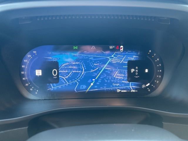 Certified 2025 Volvo XC40 B5 Plus image 20