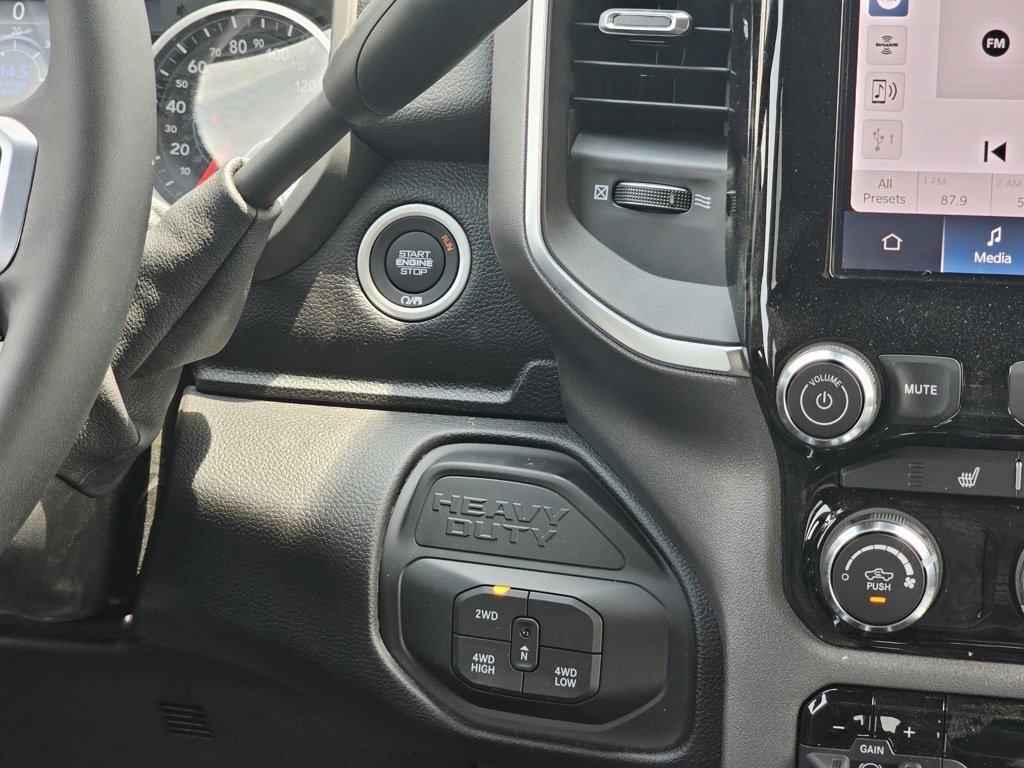 New 2025 RAM 2500 Big Horn image 30
