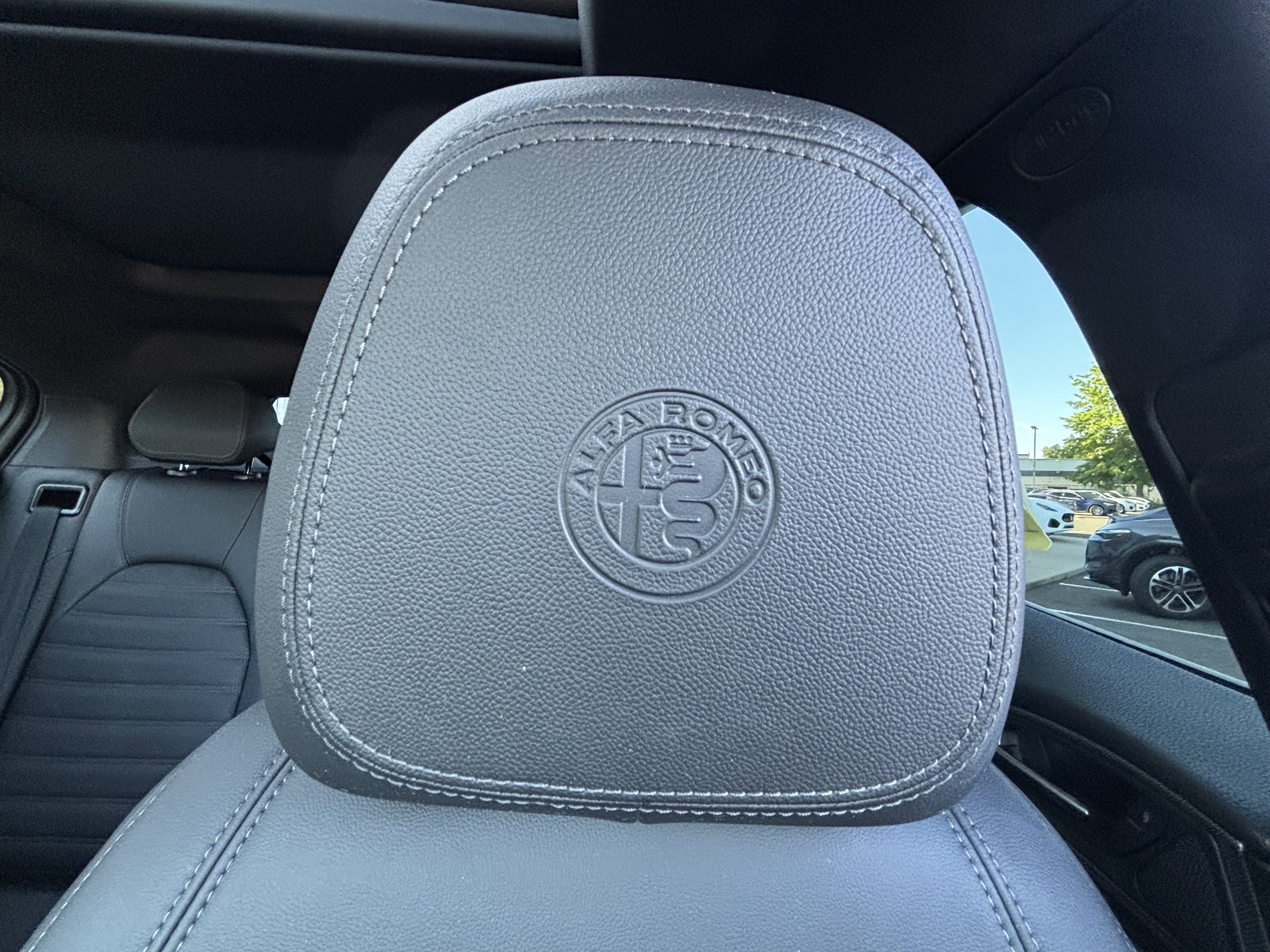 Certified 2023 Alfa Romeo Stelvio Veloce AWD/4WD image 28
