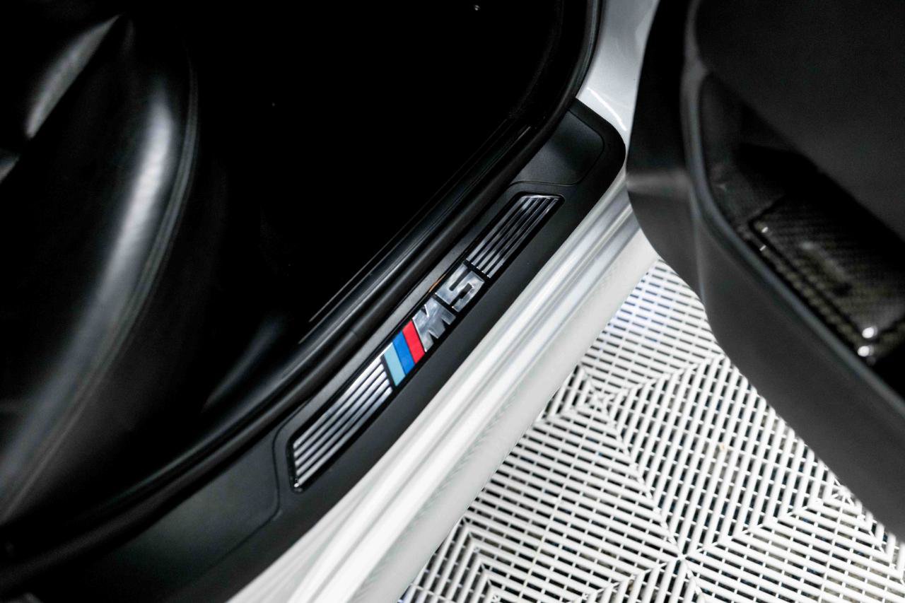 Used 2002 BMW M5 RWD image 73