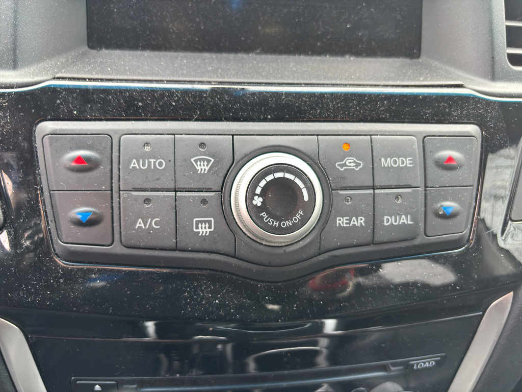 Used 2016 Nissan Pathfinder S image 7