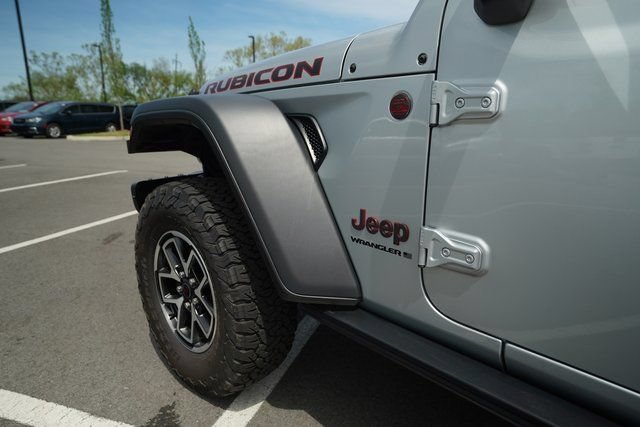 New 2024 Jeep Wrangler Unlimited Rubicon w/ Capability Package AWD/4WD image 30