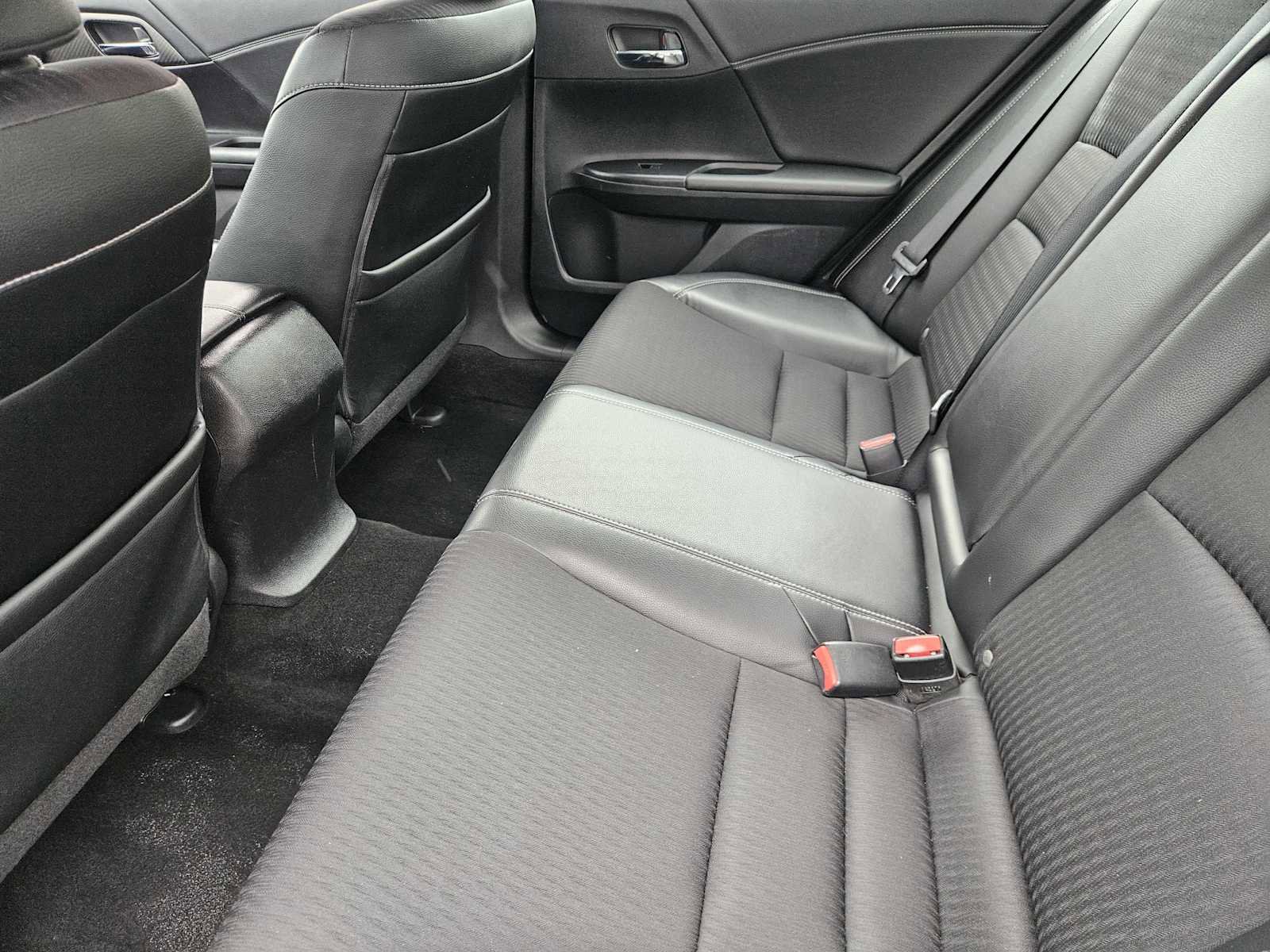 Used 2017 Honda Accord Sport image 28