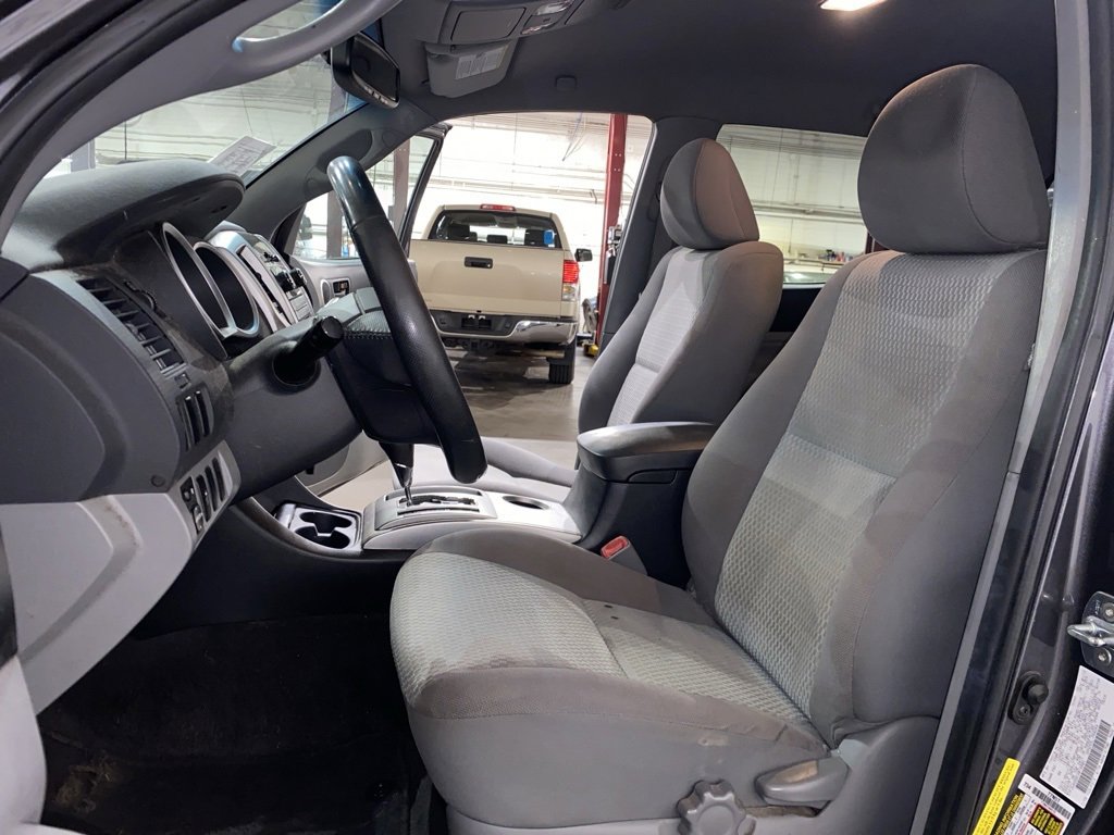 Used 2012 Toyota Tacoma PreRunner image 10