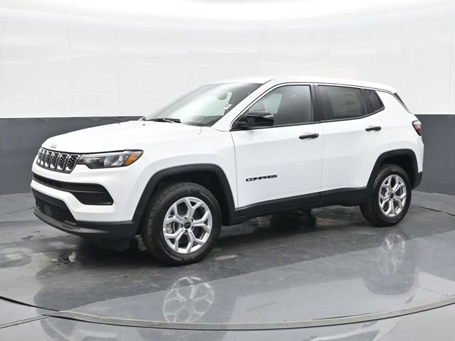 Used 2025 Jeep Compass Sport image 8