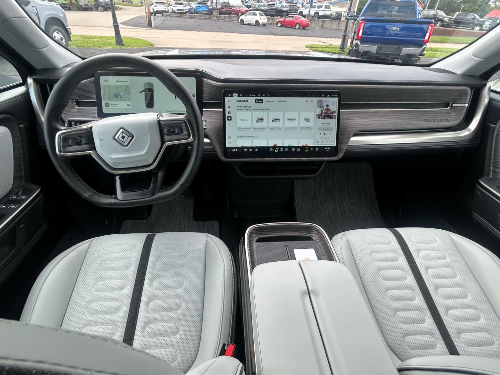 Used 2026 Rivian R1S Adventure AWD/4WD image 31