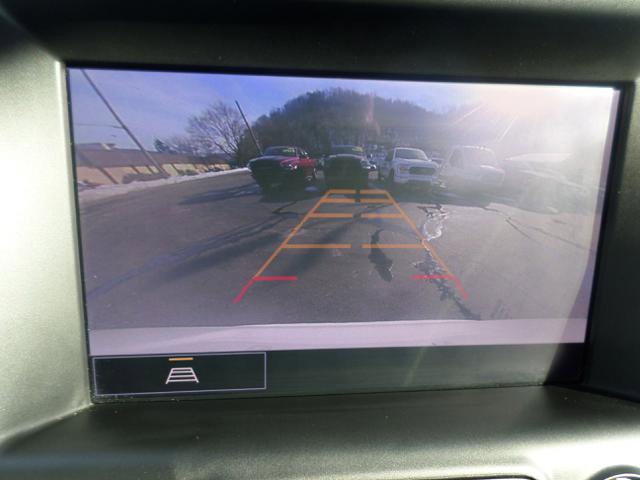 Used 2022 GMC Terrain SLT w/ Infotainment Package II image 13