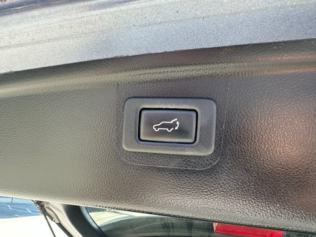 Used 2017 Subaru Outback 2.5i Limited image 8