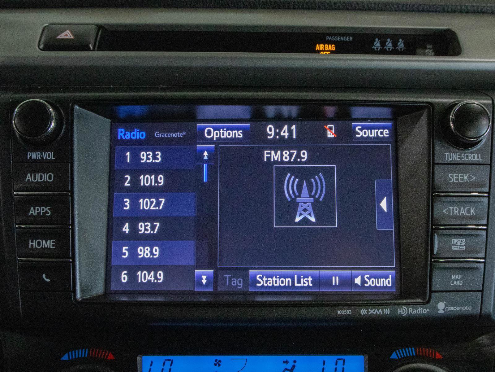 Used 2017 Toyota RAV4 Limited image 9