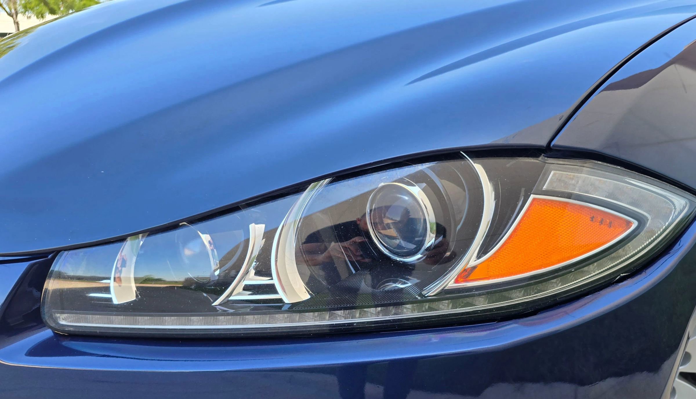 Used 2013 Jaguar XF RWD image 6