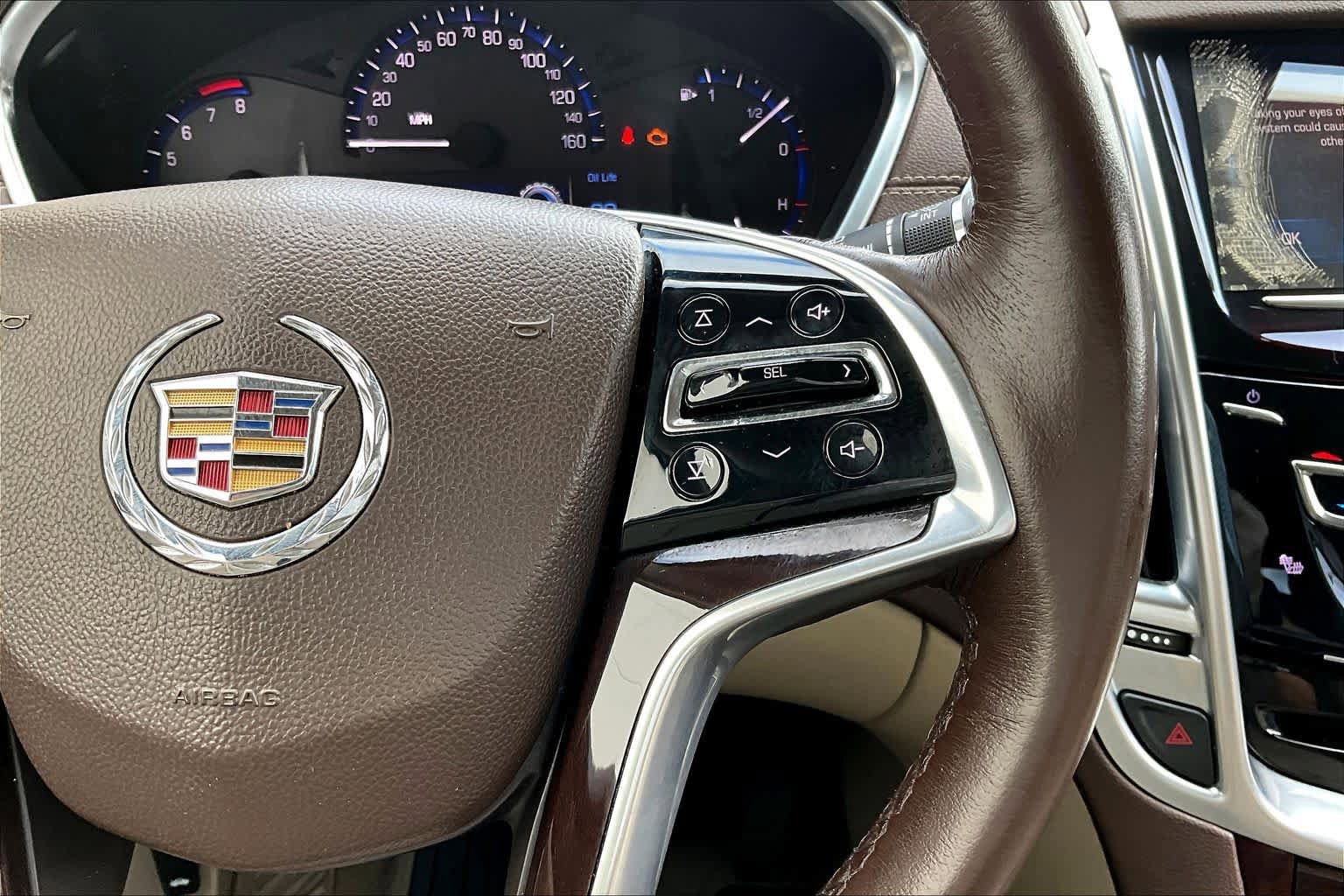 Used 2015 Cadillac SRX Luxury w/ Driver Awareness Package FWD image 17