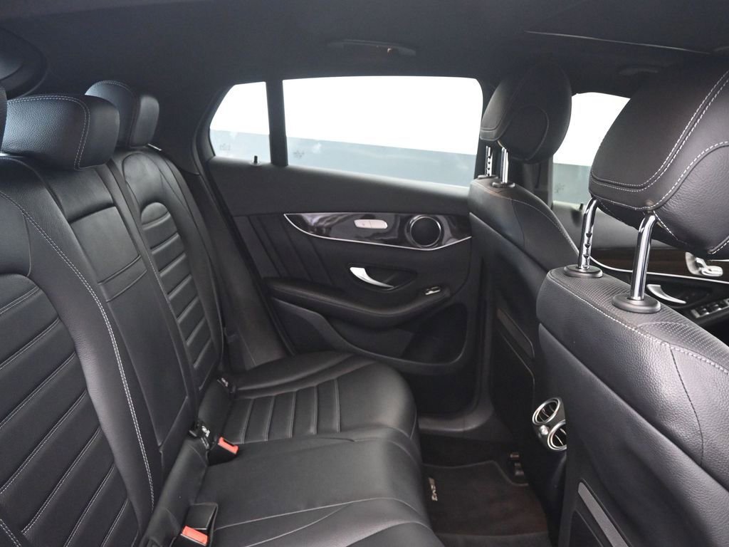 Used 2021 Mercedes-Benz GLC 300 4MATIC Coupe image 14