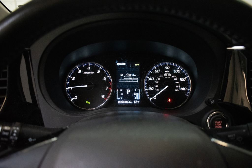 Used 2019 Mitsubishi Outlander AWD image 13