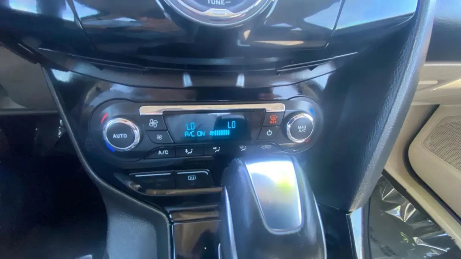 Used 2013 Ford Focus Electric Hatchback FWD image 24