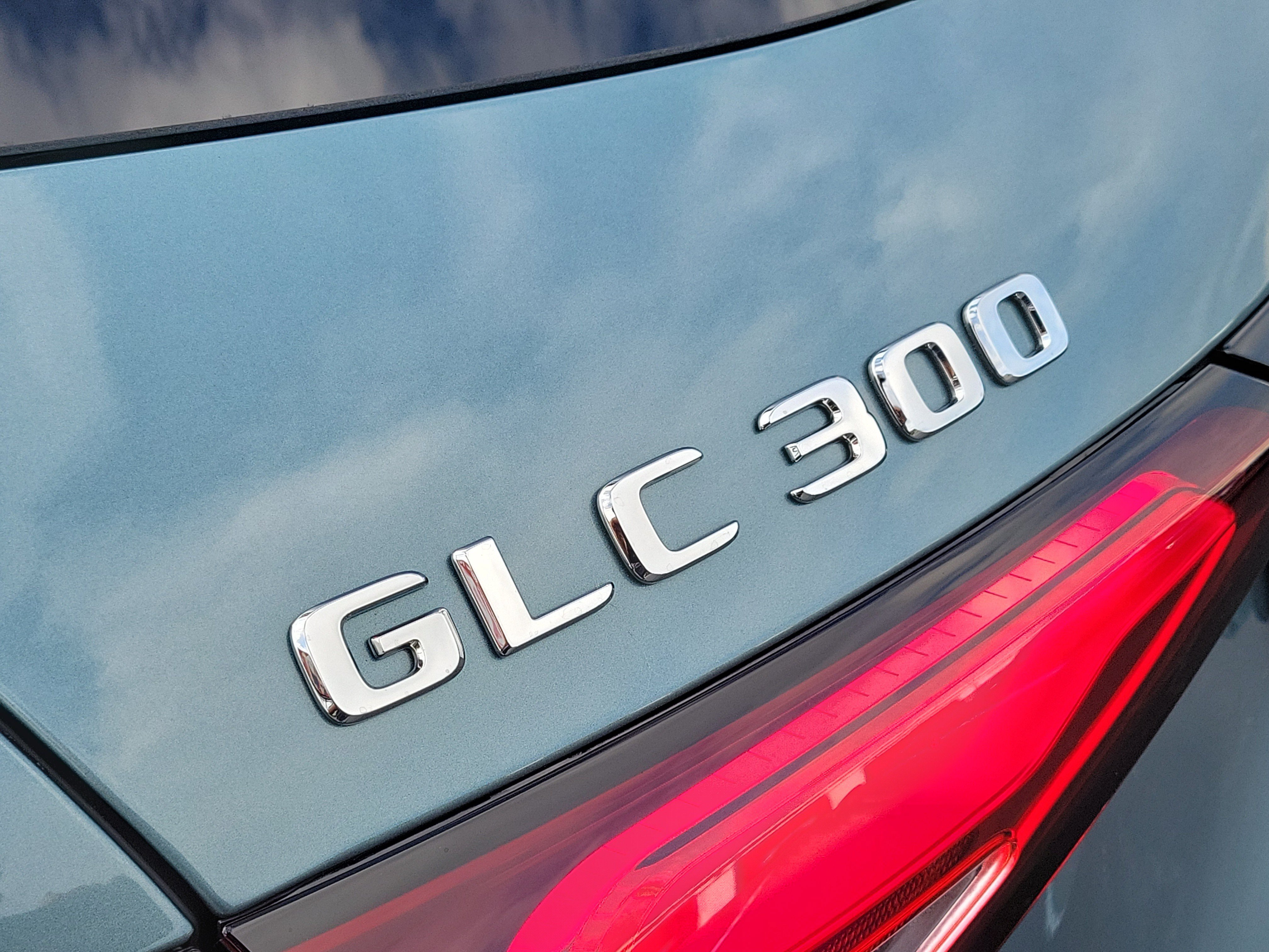 Used 2026 Mercedes-Benz GLC 300 image 5