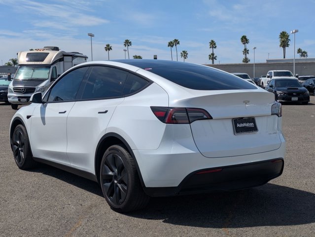 Used 2024 Tesla Model Y Long Range image 8