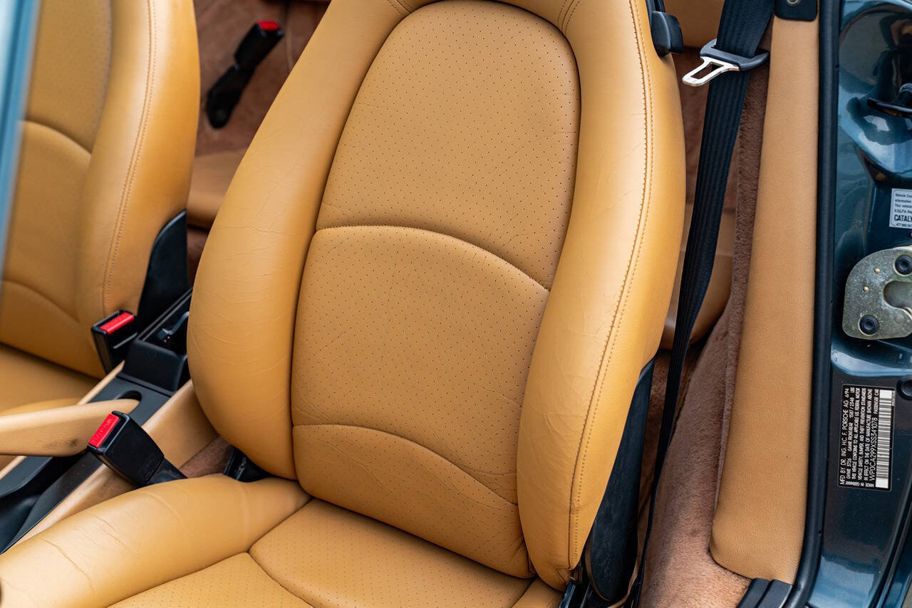 Used 1995 Porsche 911 Cabriolet image 59