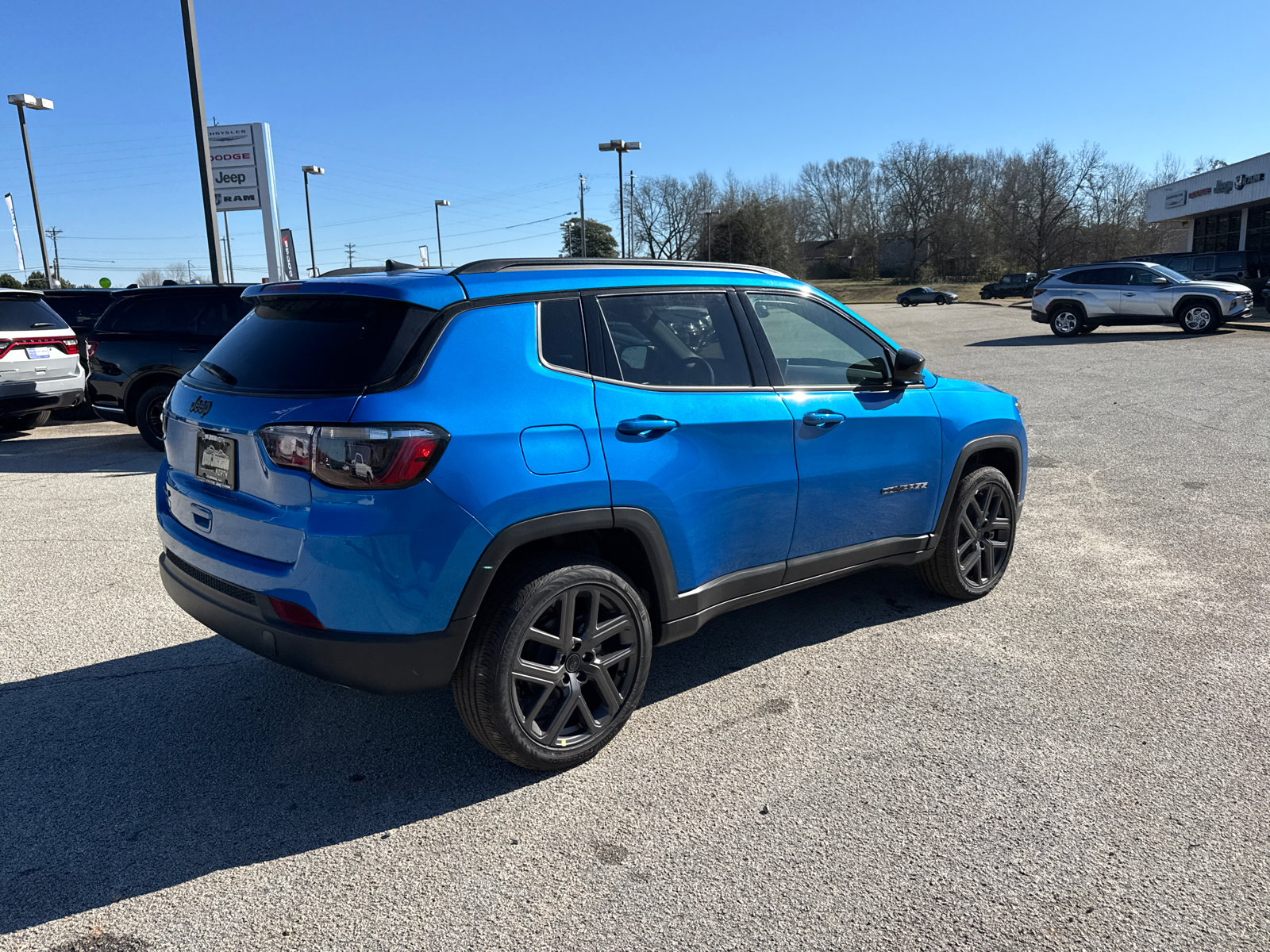 New 2026 Jeep Compass Latitude image 5