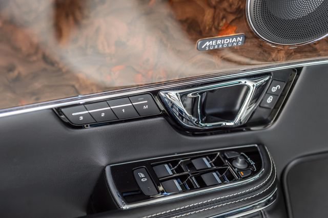Used 2019 Jaguar XJ L Portfolio RWD image 48