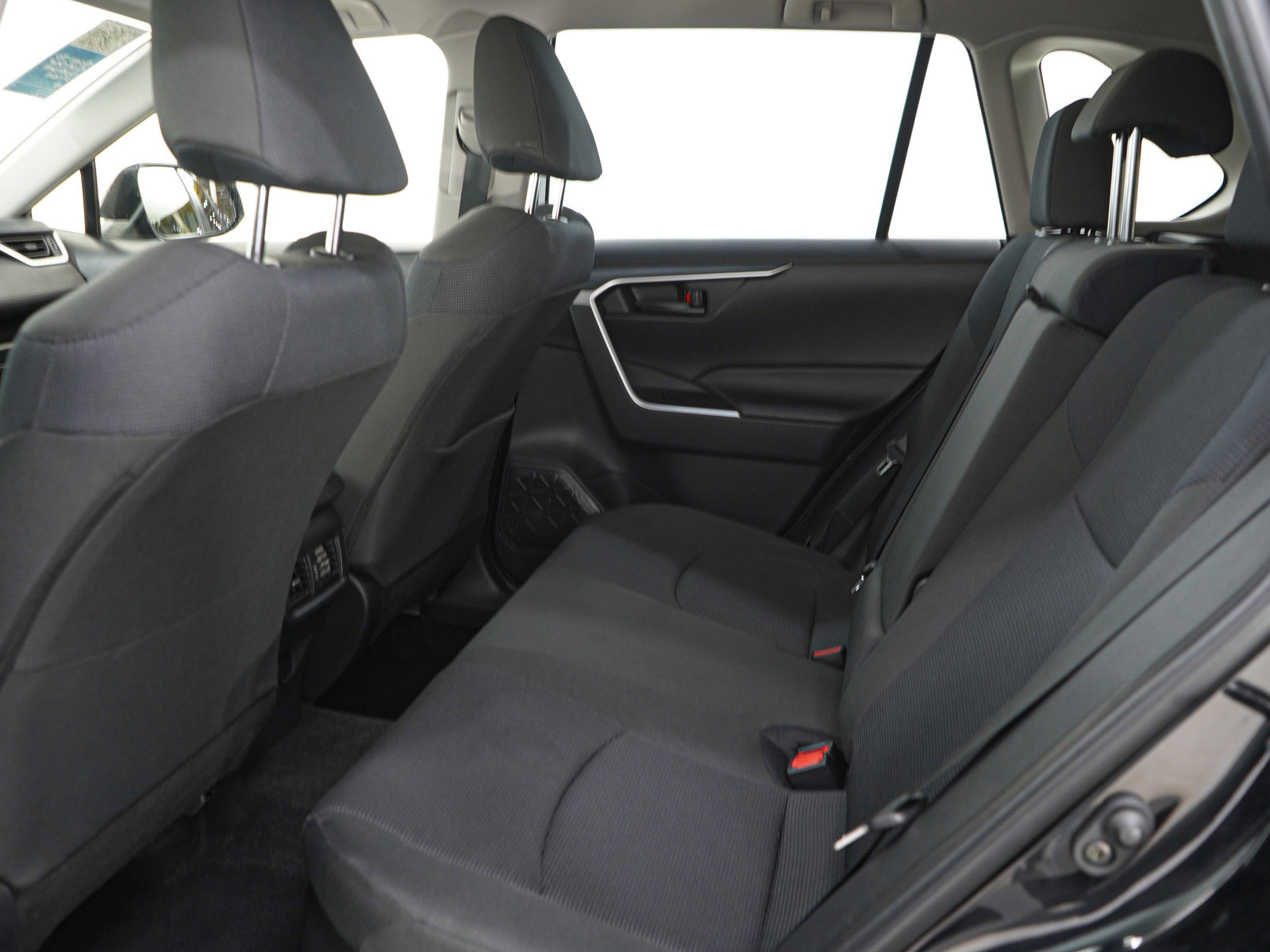 Used 2025 Toyota RAV4 LE AWD/4WD image 14