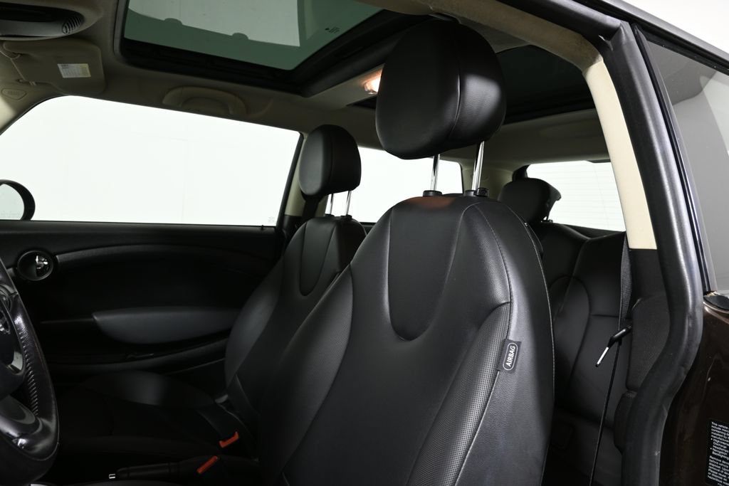 Used 2012 MINI Cooper Hardtop FWD image 5