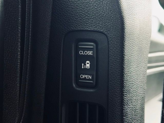 Used 2025 Honda Odyssey Sport-L image 29