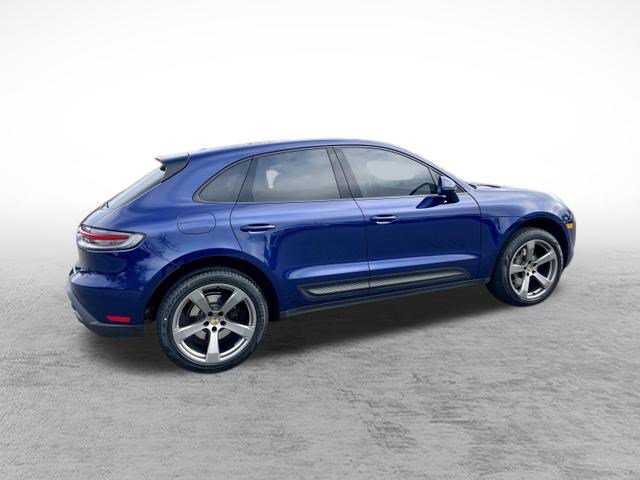 Used 2023 Porsche Macan Turbo image 7