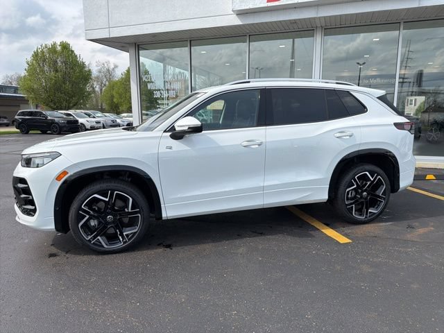New 2026 Volkswagen Tiguan SEL R-Line AWD/4WD image 3