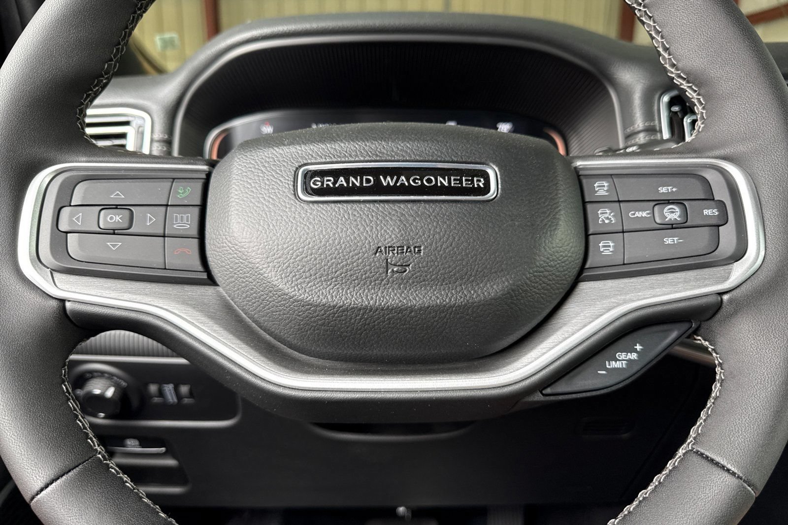 New 2026 Jeep Grand Wagoneer Limited w/ Convenience Group I AWD/4WD image 24