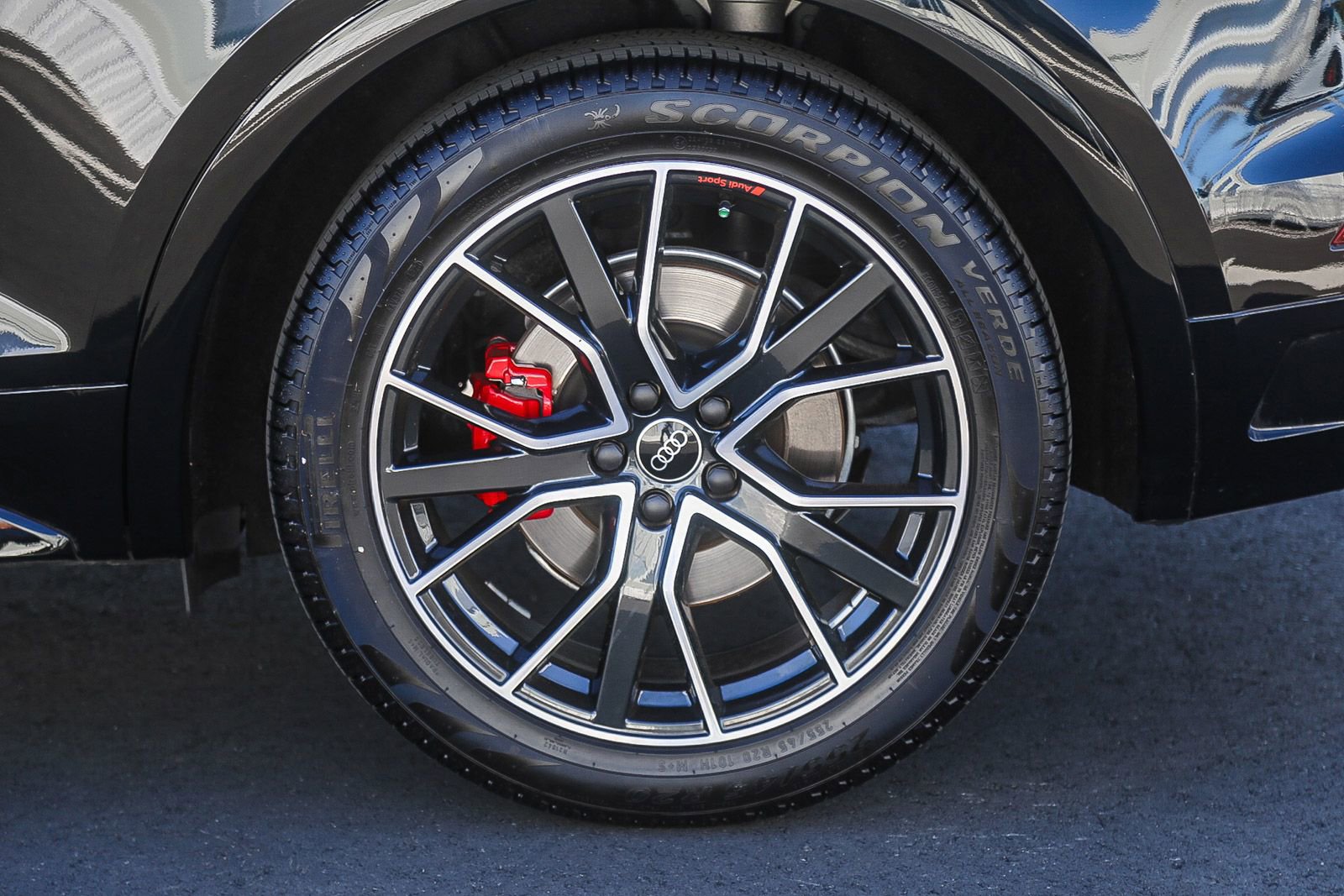 Used 2025 Audi SQ5 Premium Plus image 10