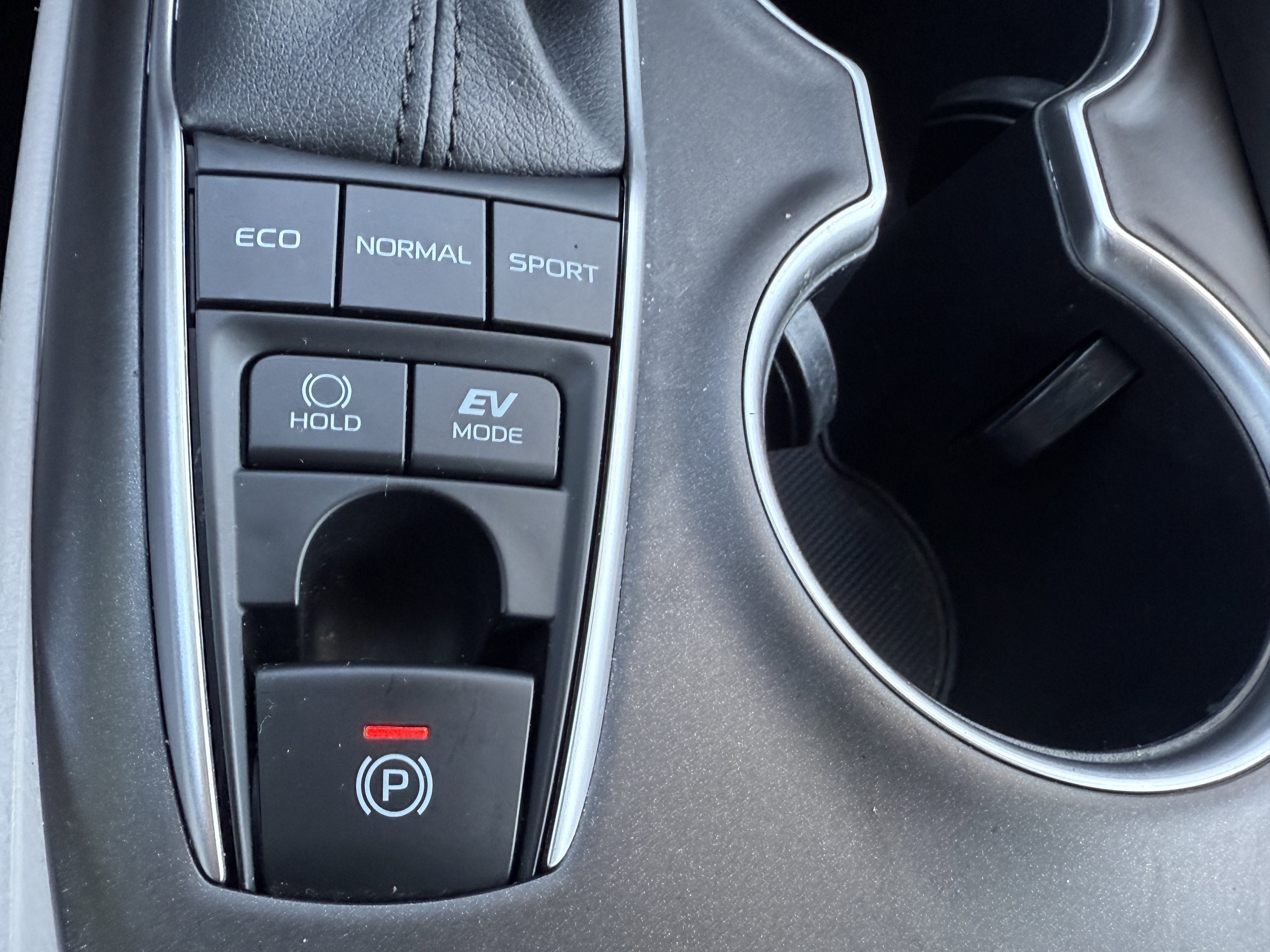 Certified 2024 Toyota Camry LE FWD image 13