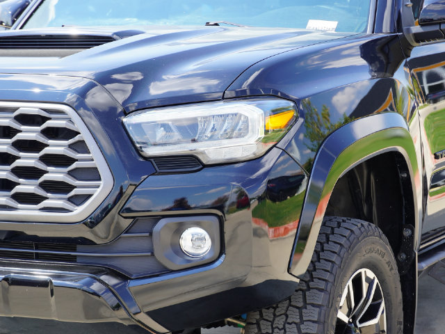 Used 2023 Toyota Tacoma TRD Sport w/ Technology Package AWD/4WD image 11