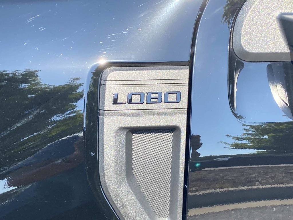 Certified 2025 Ford Maverick Lobo AWD/4WD image 11