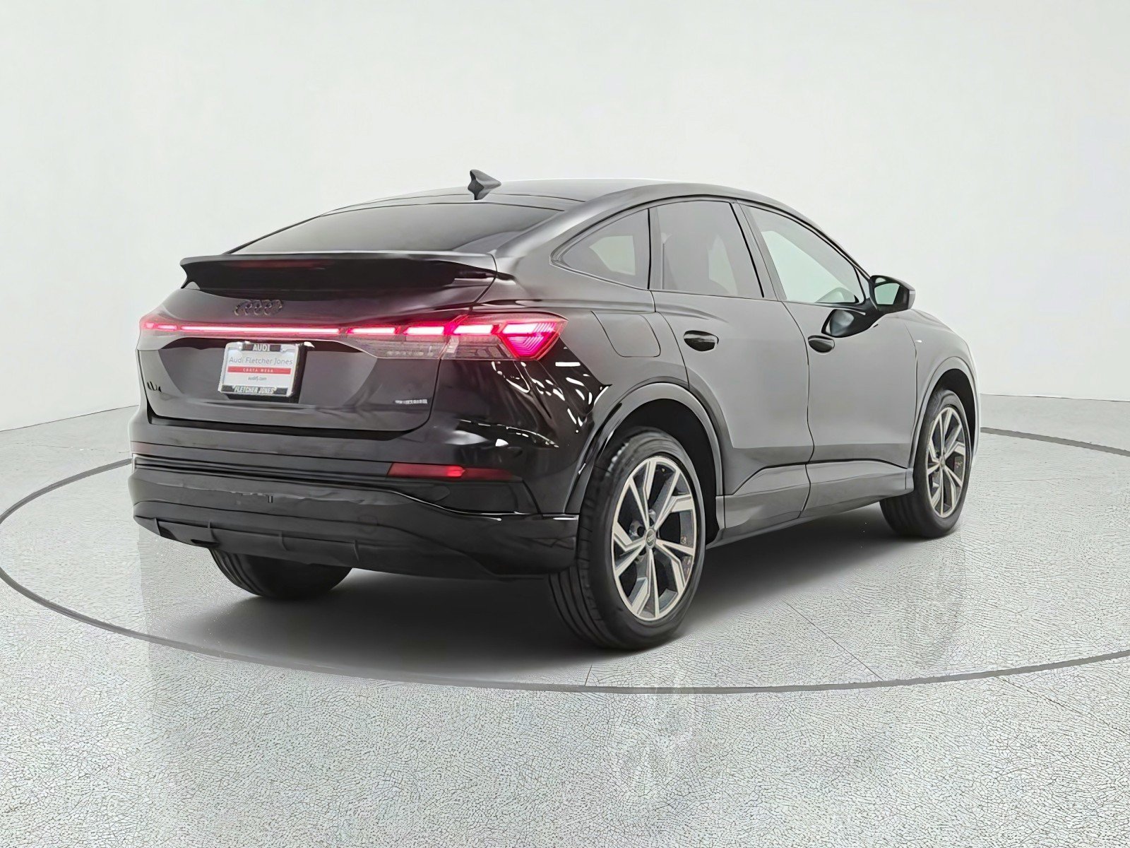 Used 2023 Audi Q4 e-tron Prestige w/ Black Optic Package AWD/4WD image 5